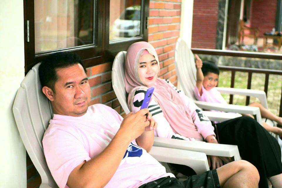 Gaya Bu Dendy, Istri Sah yang Hujani Uang ke Pelakor