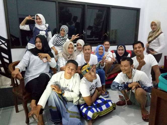 Potret Persahabatan Bu Dendy dan Nylla Sebelum Videonya Viral