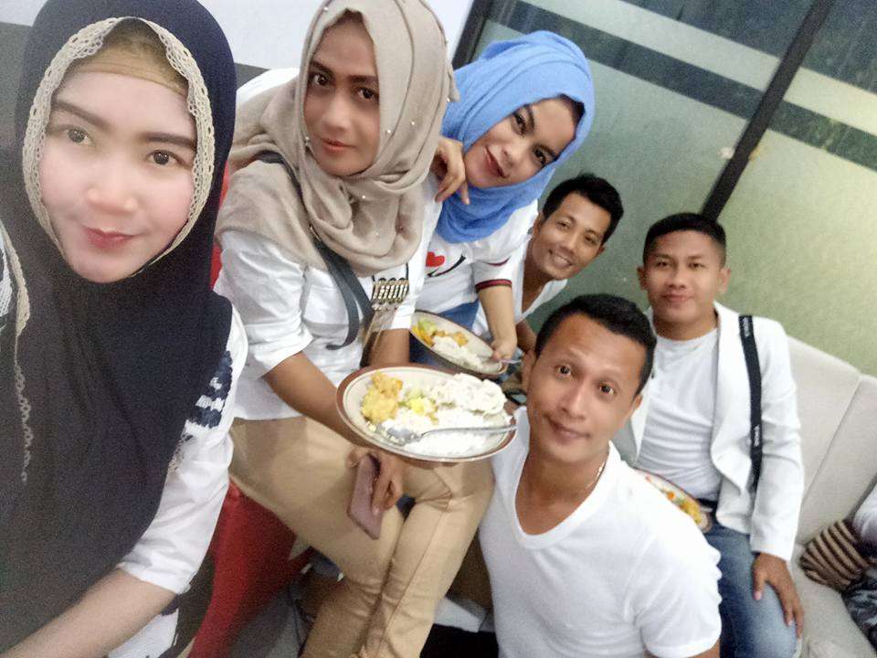 Potret Persahabatan Bu Dendy dan Nylla Sebelum Videonya Viral