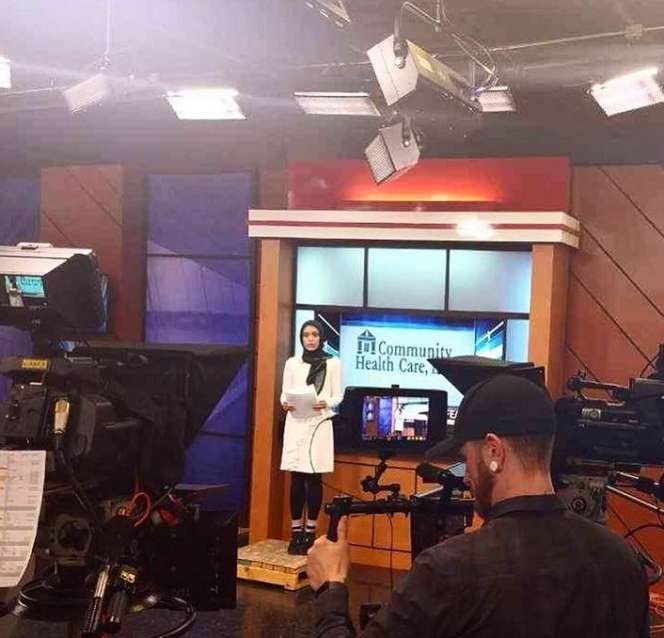 Tahera, Hijabers Pertama yang Jadi Pembawa Acara Berita di AS