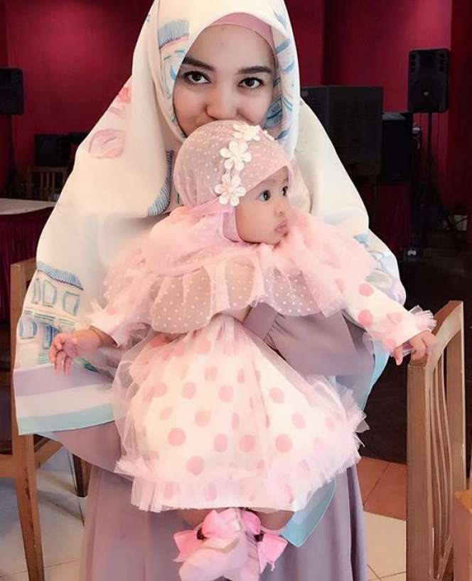 Sabil dan Sabina, Putri Nuri Maulida yang Berhijab