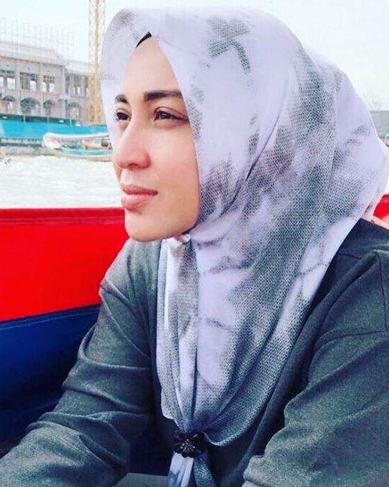 Devi Permatasari Tampil Semakin Cantik dan Kekinian