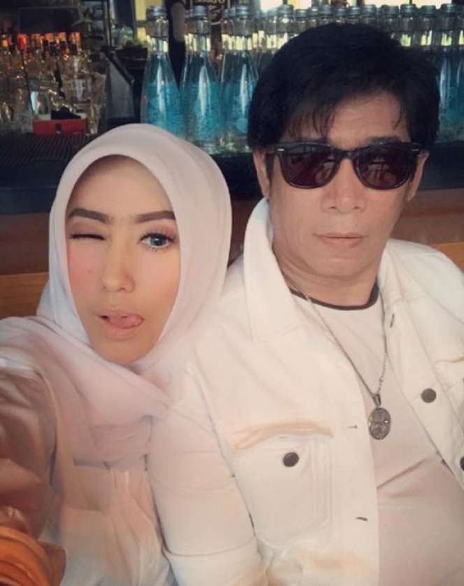 Diena Risty, Istri Parto yang Cantik dan Kekinian