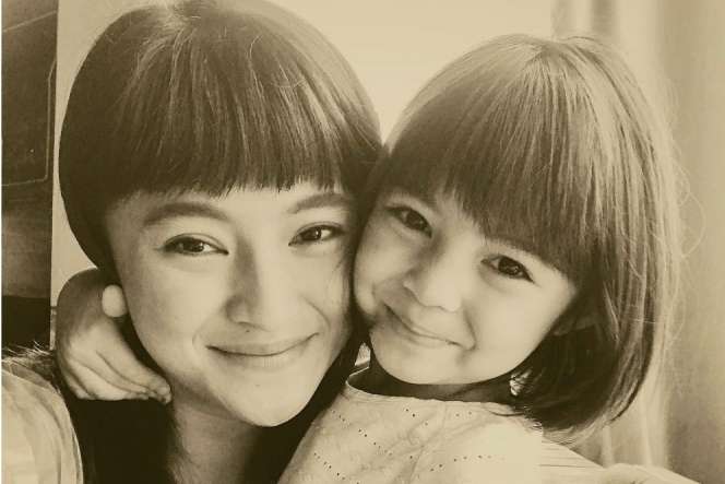 Marshanda dan Sienna, Ibu Anak Ini Cantiknya Bikin Terpana