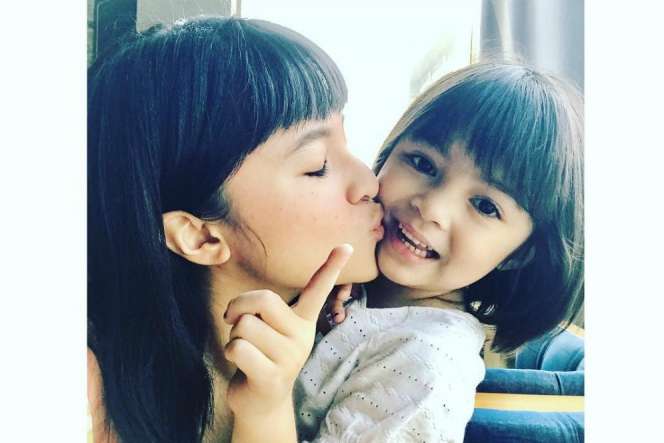 Marshanda dan Sienna, Ibu Anak Ini Cantiknya Bikin Terpana