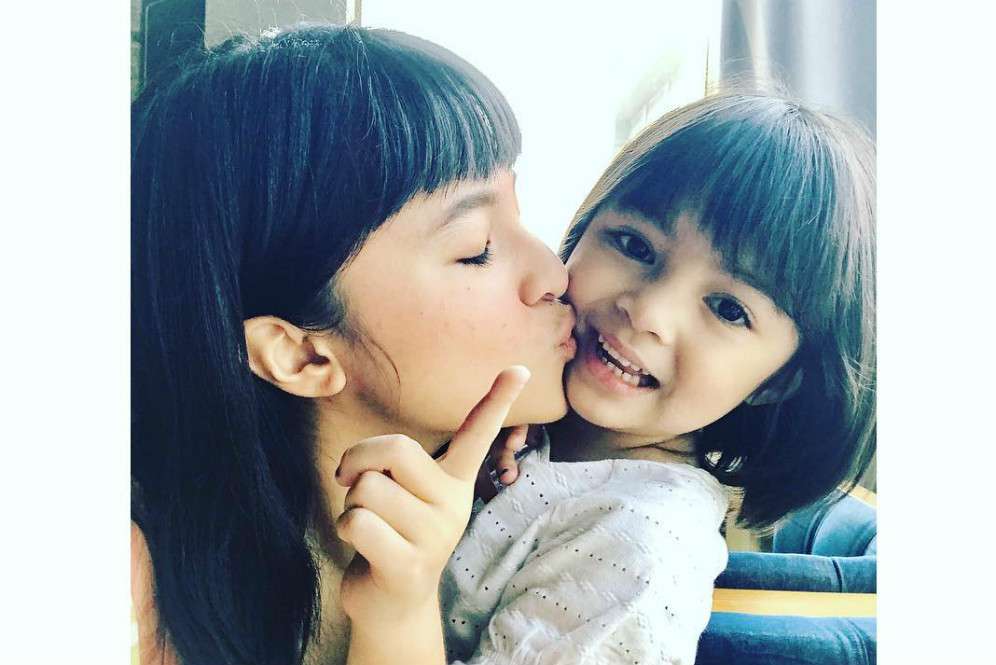 Marshanda dan Sienna, Ibu Anak Ini Cantiknya Bikin Terpana