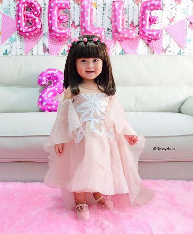 Crystabelle, Selebgram Cilik Mirip Barbie yang Suka Pakai Wig