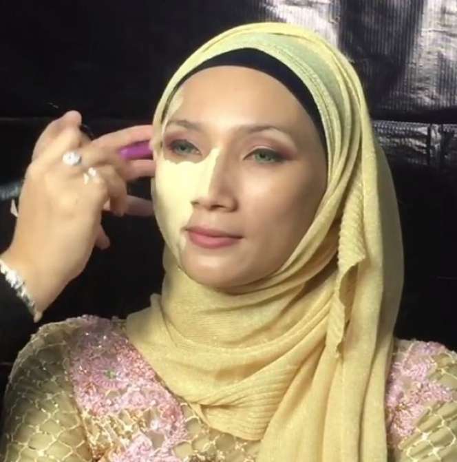 Awalnya Meragukan, Hasil Make Up Wanita Ini Bikin Pangling