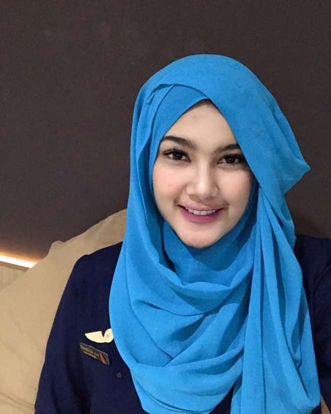 Pesona Pramugari Indonesia Saat Berhijab, Teduh Lihatnya
