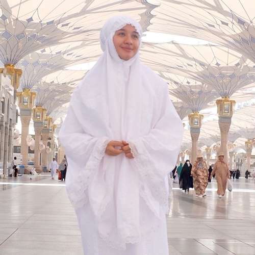 Tanpa Make Up, Laudya Cynthia Bella Tetap Memukau