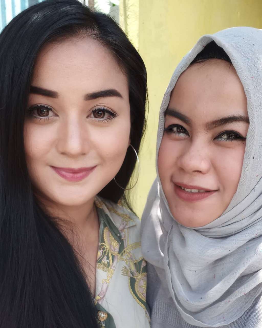5 Unggahan Terbaru Nylla, Wanita yang 'Dihujani' Uang Bu Dendy