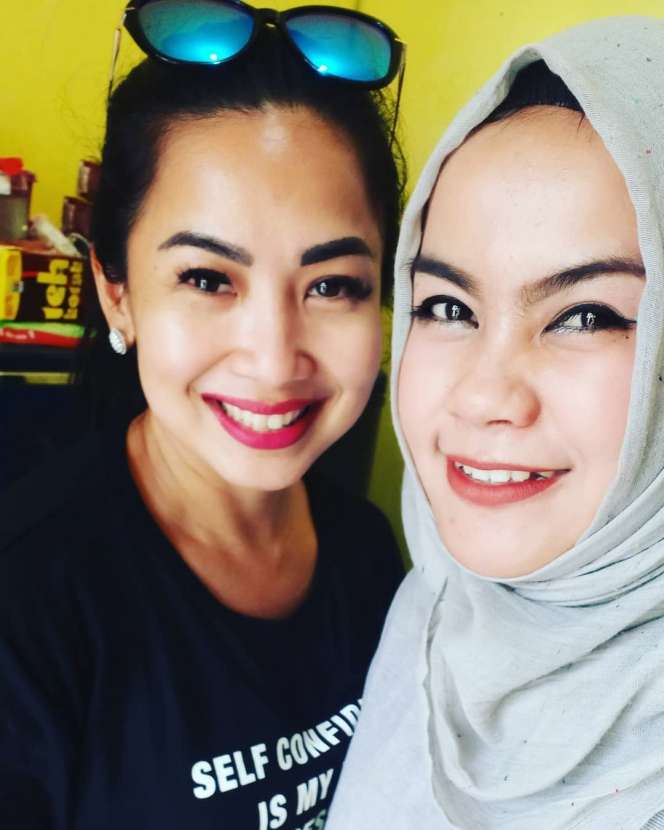 5 Unggahan Terbaru Nylla, Wanita yang 'Dihujani' Uang Bu Dendy