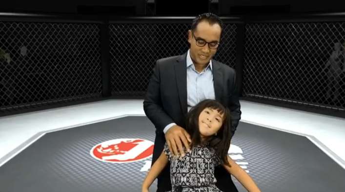 Keren, Ardi Bakrie Urus Anak Sambil Bekerja