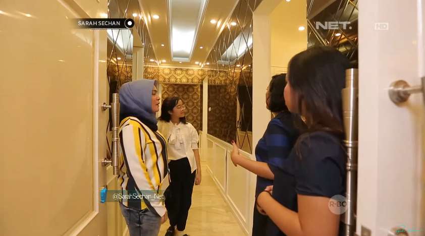 Penampakan Rumah Baru Uya Kuya, Mewah Banget