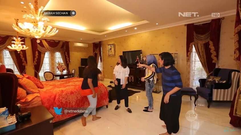 Penampakan Rumah Baru Uya Kuya, Mewah Banget