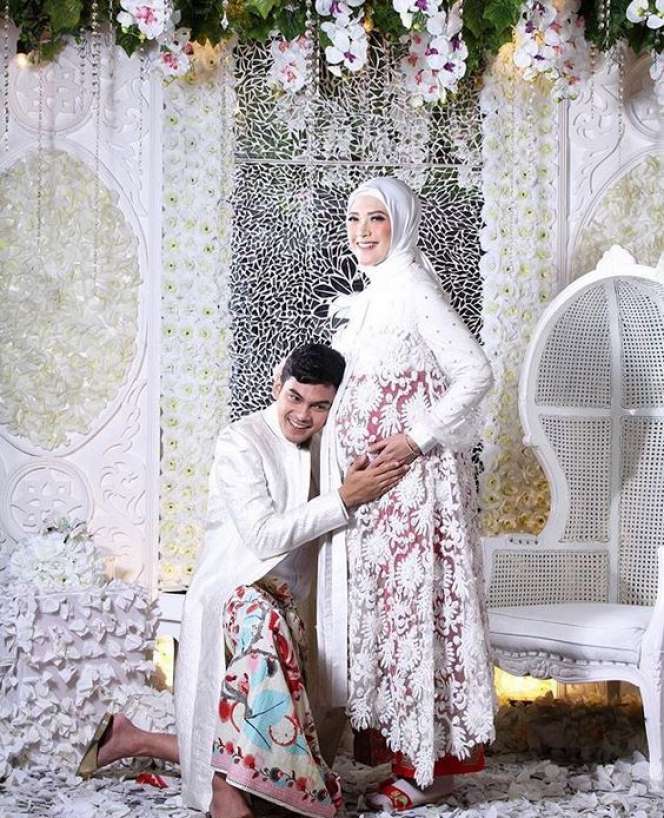 Hamil Tua, Penampilan Artis FTV Adhitya Putri Makin Memesona