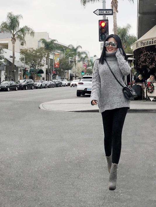 6 Potret Syahrini, dari Mewah Hingga Bikin Ngakak