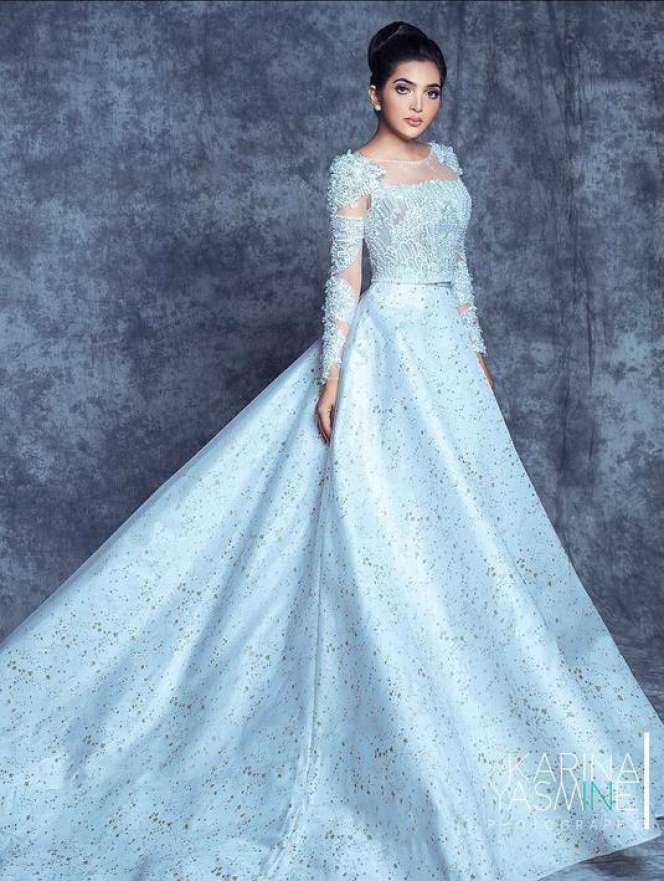 4 Penampilan Glamor Ashanty yang Mirip Barbie