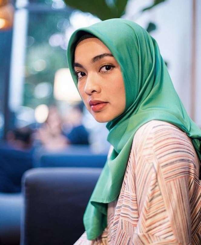 Berhijab, Begini Penampilan Tika Bravani 
