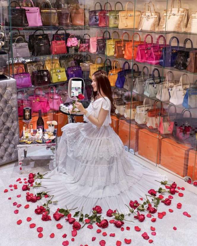 Intip Koleksi Tas Hermes Sosialita Jamie Chua, Tajir Melintir!