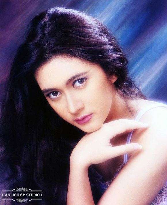 Foto Jadul Artis Tanah Air, dari Luna Maya Hingga Agnes Monica