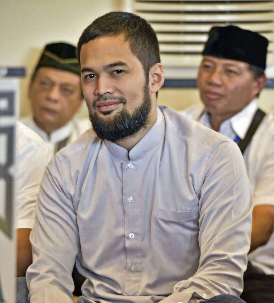 Makin Religius, 5 Artis Ganteng Ini Mantap Hijrah 