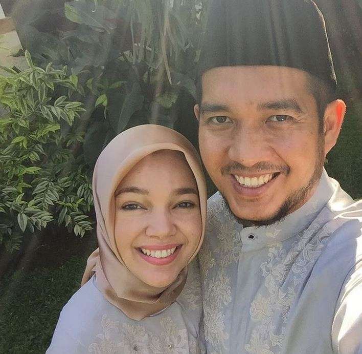 Jauh dari Gosip, Ini Potret Harmonis Dewi Sandra dan Suami