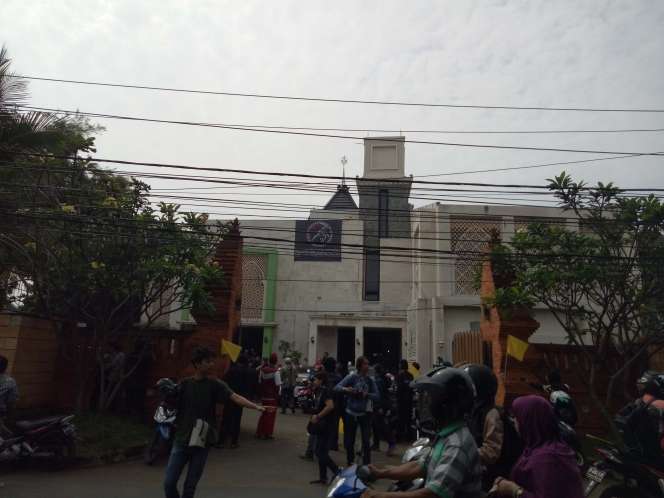 Mengantar Istri Kedua Opick ke Peristirahatan Terakhirnya