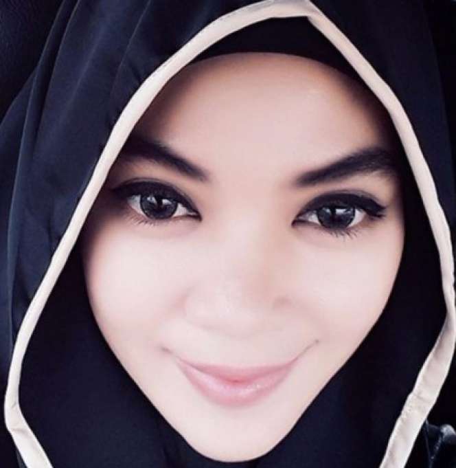 Cantiknya Wulan Mayangsari, Istri Kedua Opick yang Berpulang