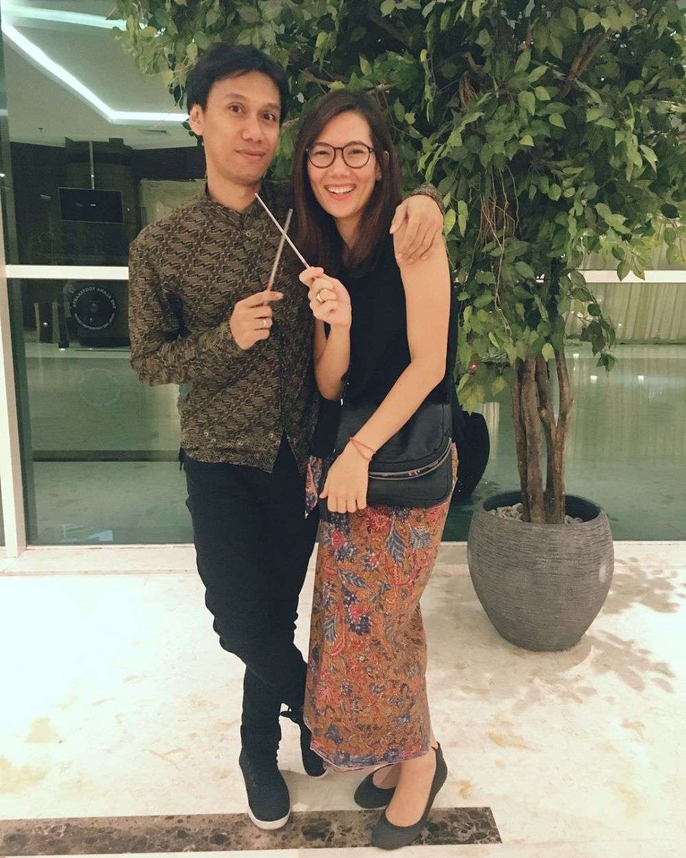 Tak Terendus Media, Ini Sosok Cantik Istri Eross SO7