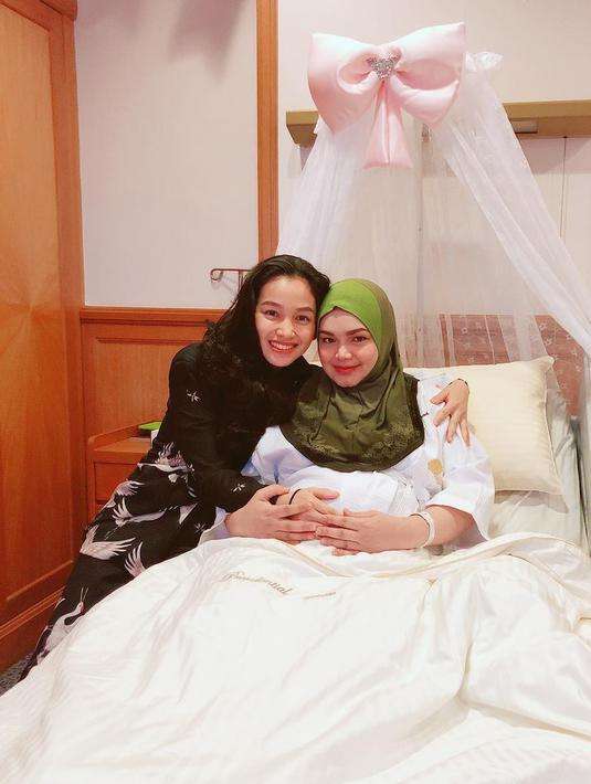 Panggilan Bayi Siti Nurhaliza Pakai Nama Putri Rasulullah?