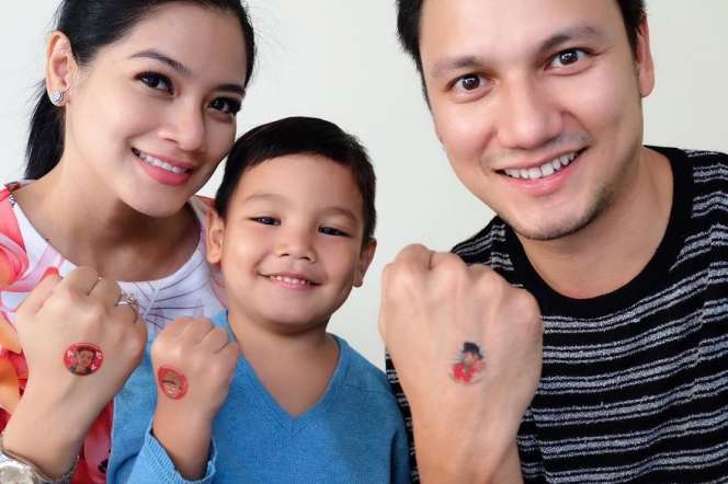 'Pabrik Uang' Milik Titi Kamal dan Christian Sugiono