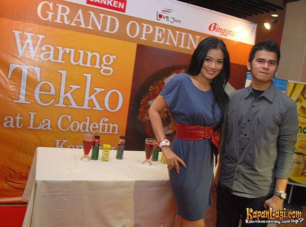'Pabrik Uang' Milik Titi Kamal dan Christian Sugiono