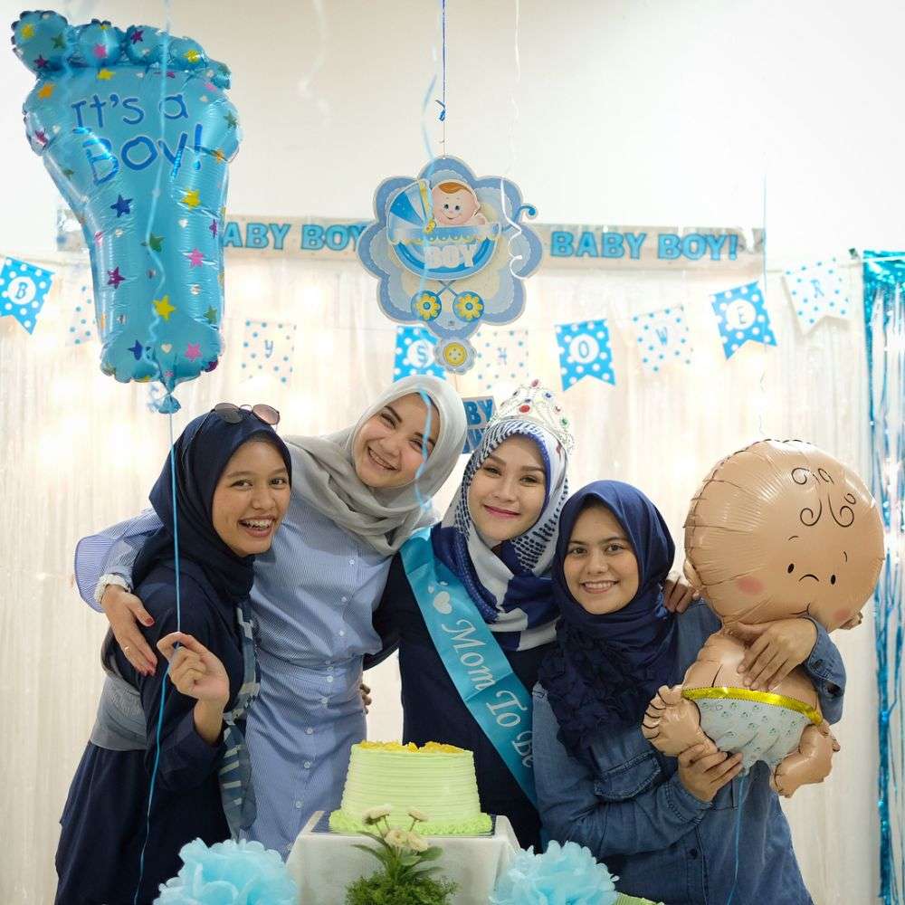 Momen Keseruan Baby Shower Zaskia Adya Mecca
