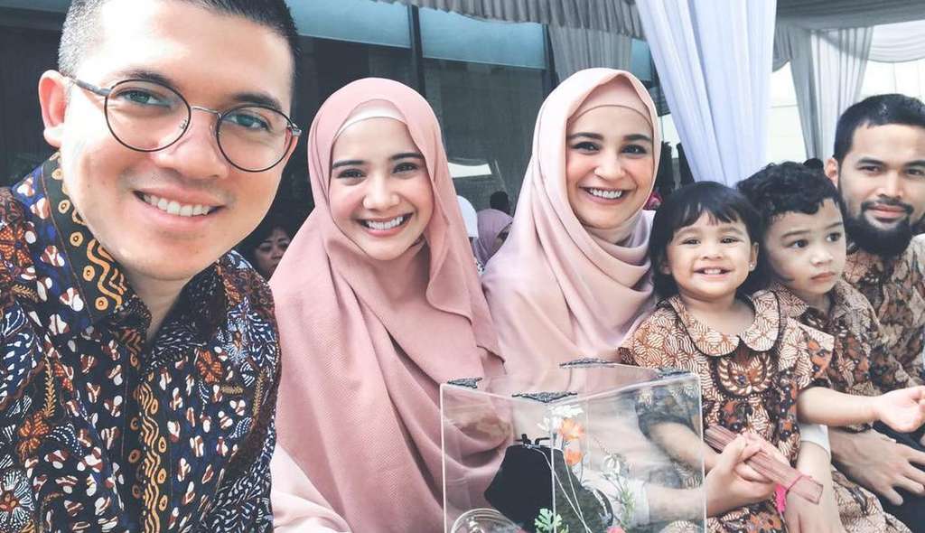 Kompaknya Zaskia dan Shireen Sungkar di Pernikahan Adik Mereka