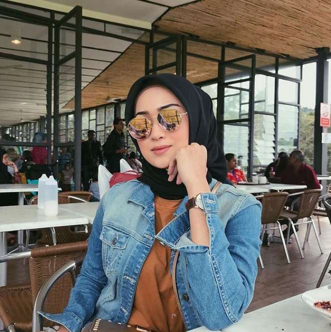 Suzana Manaf, Istri Pembalap Malaysia yang Curi Perhatian