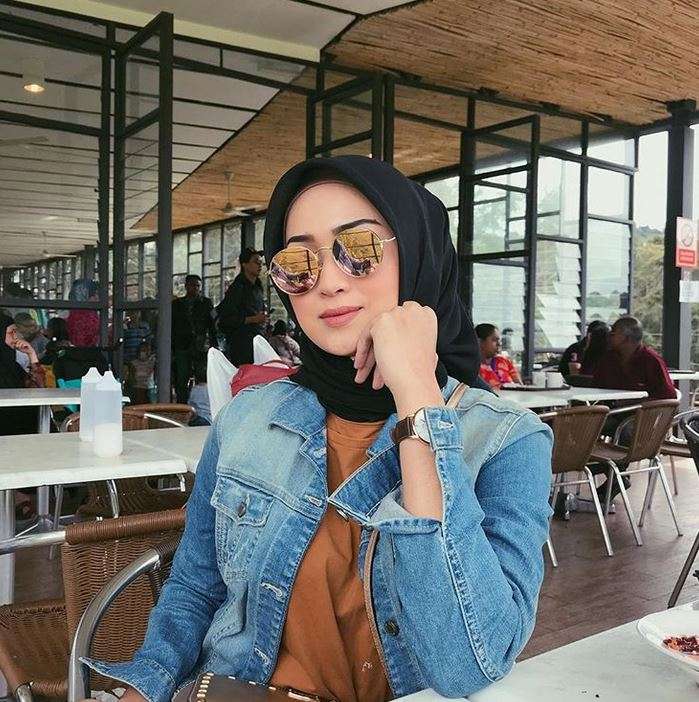 Suzana Manaf, Istri Pembalap Malaysia yang Curi Perhatian