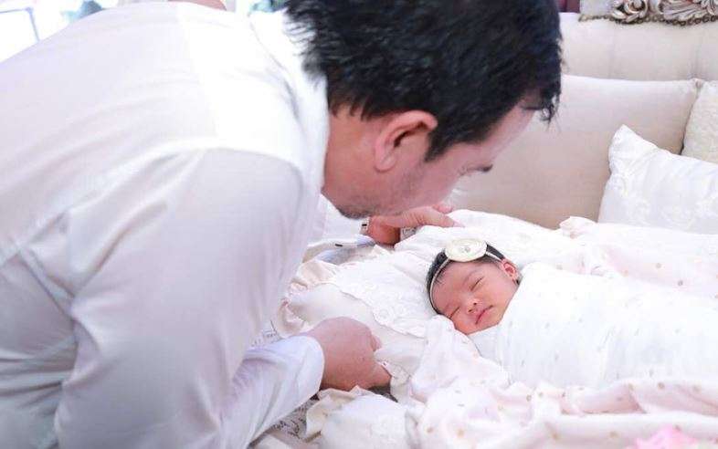 6 Potret Mewah Akikah Anak Pertama Siti Nurhaliza