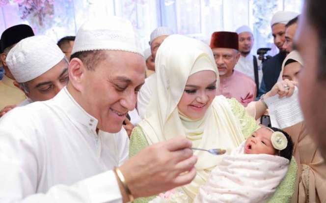 6 Potret Mewah Akikah Anak Pertama Siti Nurhaliza