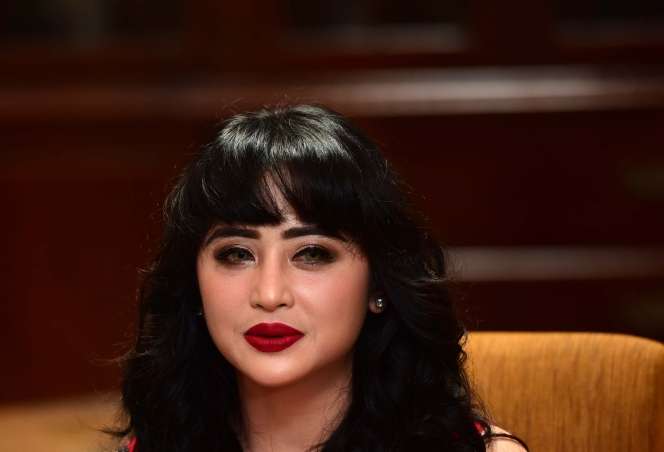 5 Wanita Cantik yang Rela Jadi Pembantu, Cuma Ada di Sinetron