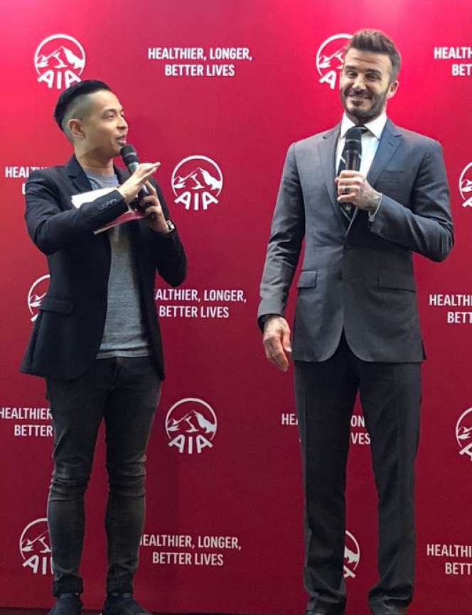 6 Selebritis Tanah Air Ini Rebutan Foto Bareng David Beckham