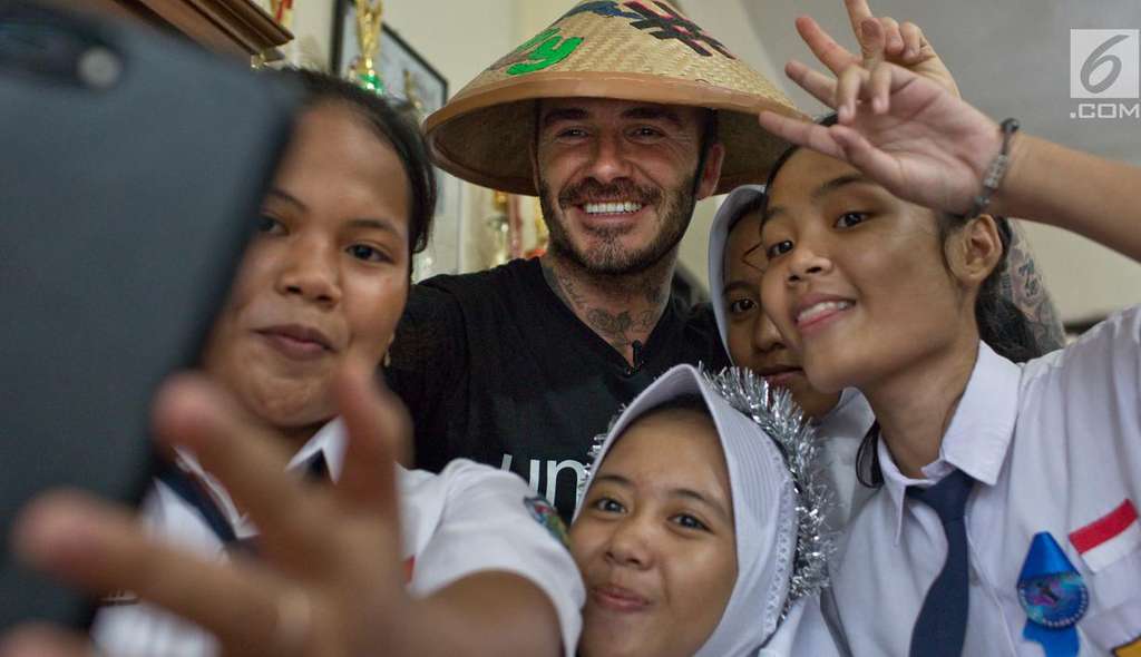 Aksi Beckham dan Siswi SMP di Semarang, Bikin Iri Banyak Orang