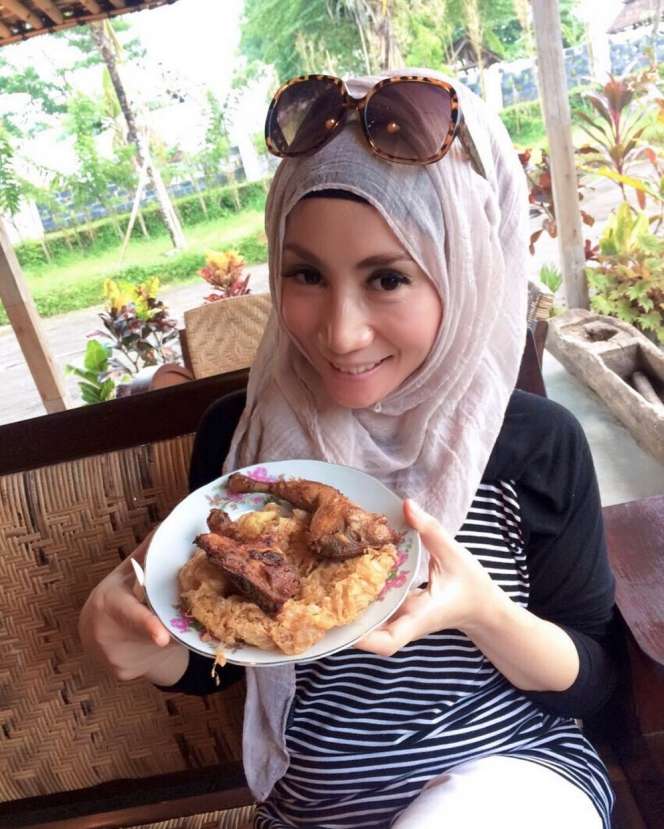 Cyntia Livianty, Adik Maia Estianty yang Tak Kalah Cantik