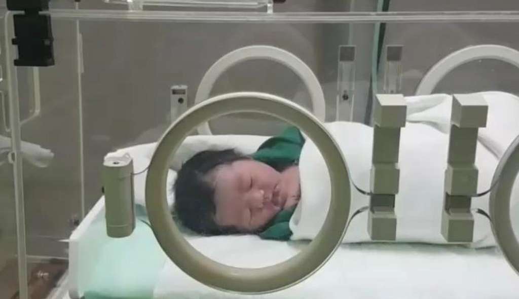 Lihat Bayi Tembam Nycta Gina dan Rizky Kinos, Gemas! 