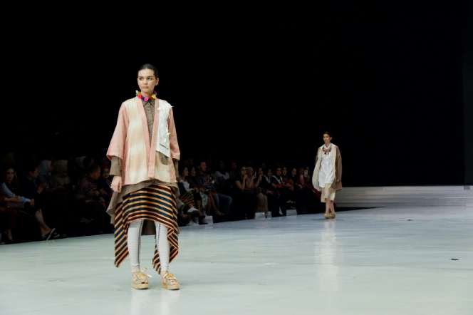 Ariy Arka Tampilkan Hiruk Pikuk Toba di IFW 2018