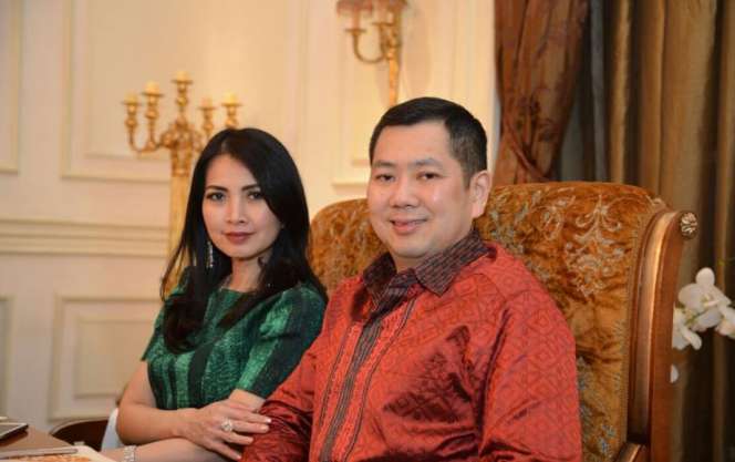 Bukan Artis, 4 Istri Bos Televisi Tanah Air Cantik Banget