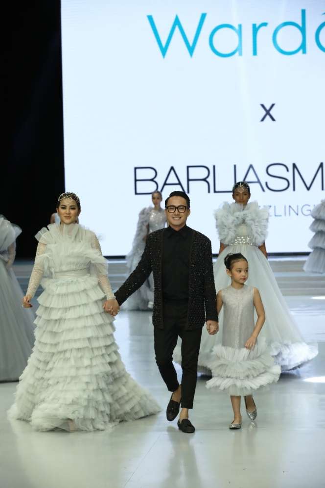 Wardah Berkolaborasi Bersama 8 Desainer Indonesia di IFW 2018
