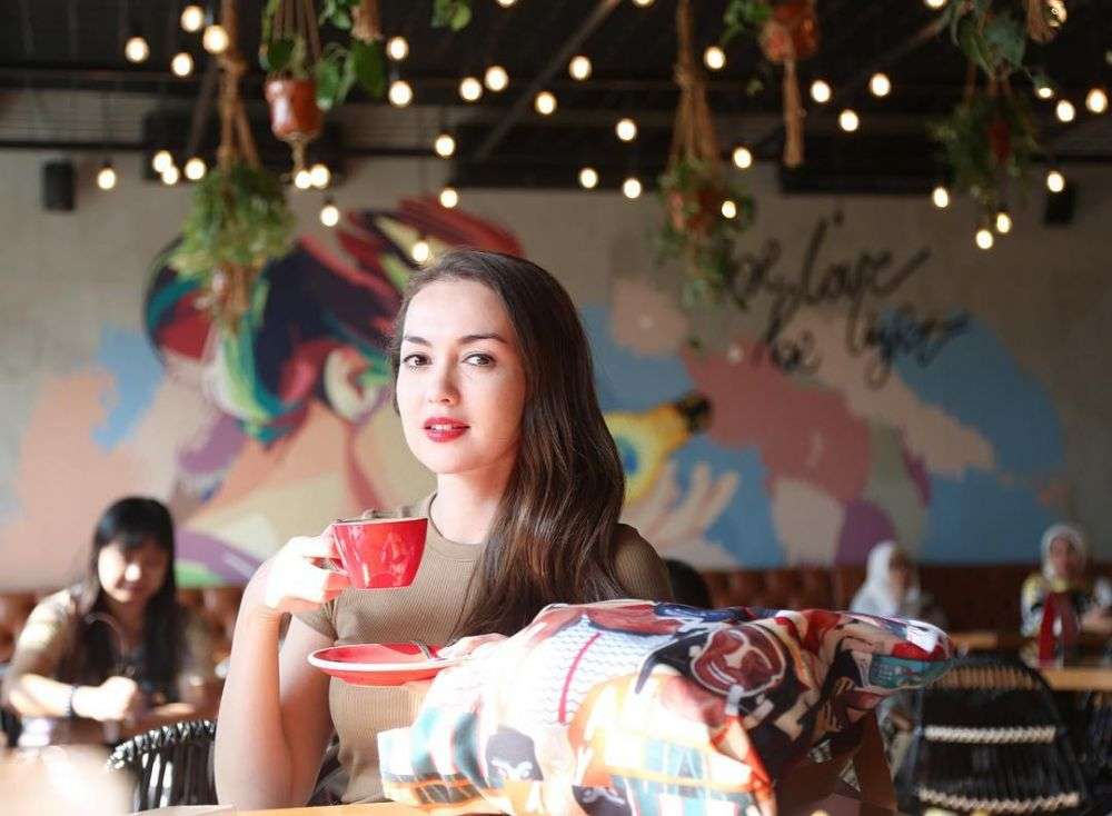 Lama Menghilang, Begini Penampilan Rianti Cartwright