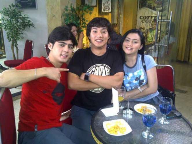 Jarang Muncul di TV, Ternyata 2 Pesinetron Ini Cinlok & Nikah