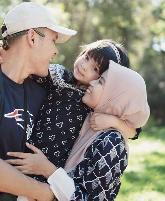 Ternyata Begini Kedekatan Istri Ben Kasyafani dengan Sienna